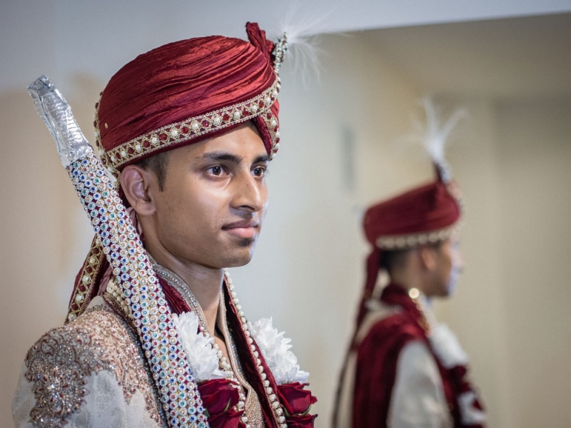 asian-groom-with-sword